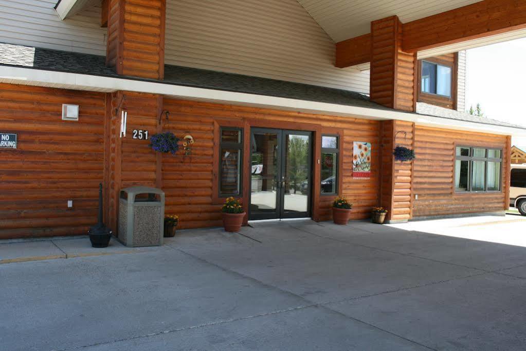 Yellowstone Lodge West Yellowstone Exterior photo